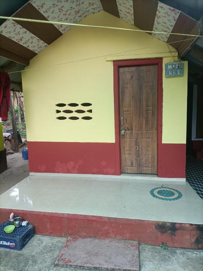 Om D S Cafe 51 & Beach Stay Gokarna  Exterior photo