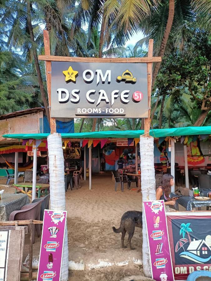 Om D S Cafe 51 & Beach Stay Gokarna  Exterior photo