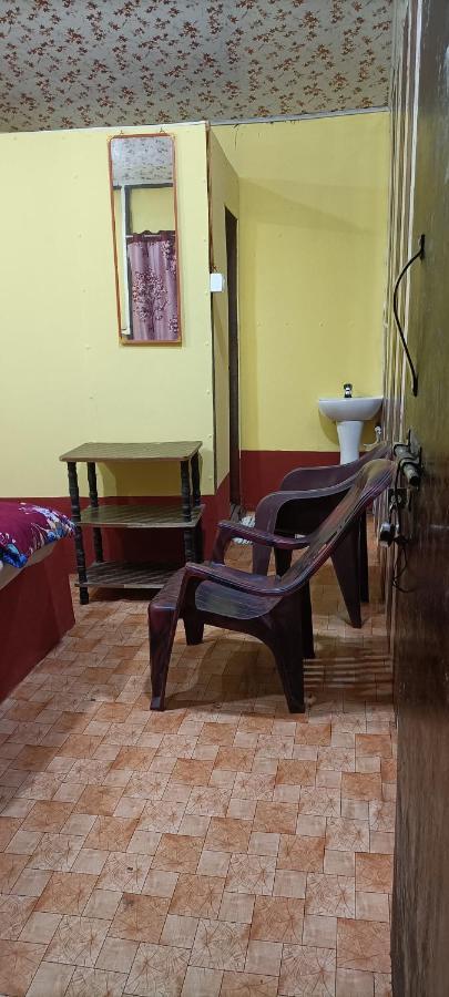 Om D S Cafe 51 & Beach Stay Gokarna  Exterior photo